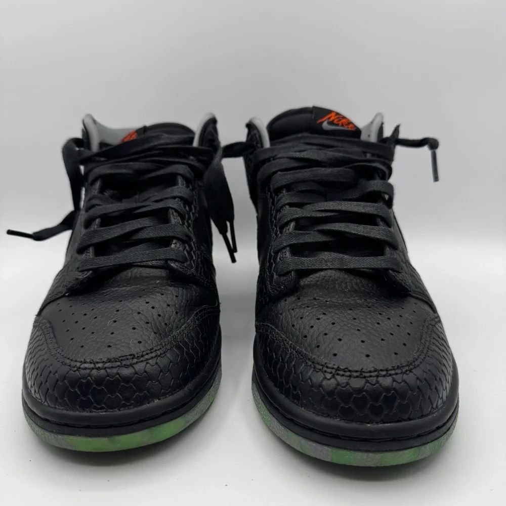NIKE Dunk Mid Halloween Headless Horseman Basketball Shoes Size 9 Men’s